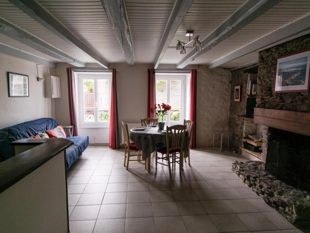 Appartement Cosy En Centre-Ville, Proche Plage, Pour 4 Pers. Avec Cour Privee Et Tout Confort - Fr-1-418-68 Le Palais Εξωτερικό φωτογραφία